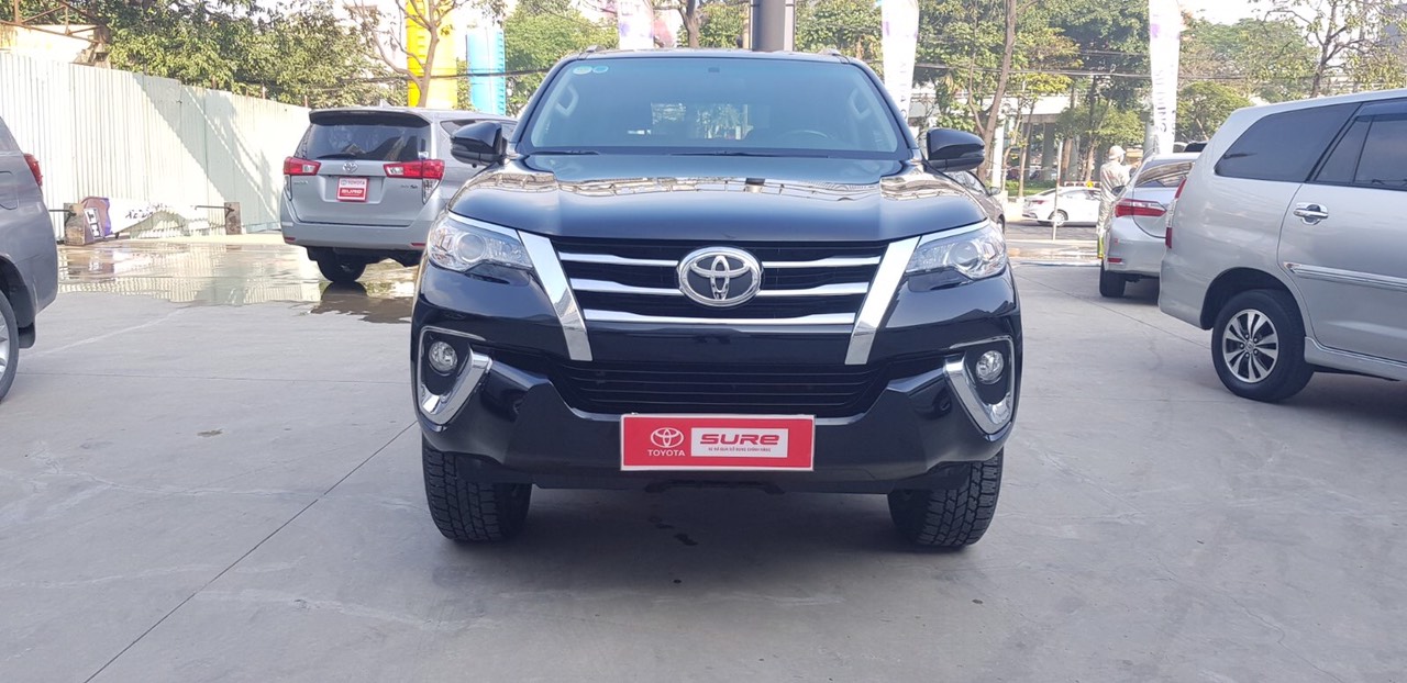 Fortuner 2.4AT 4X2
