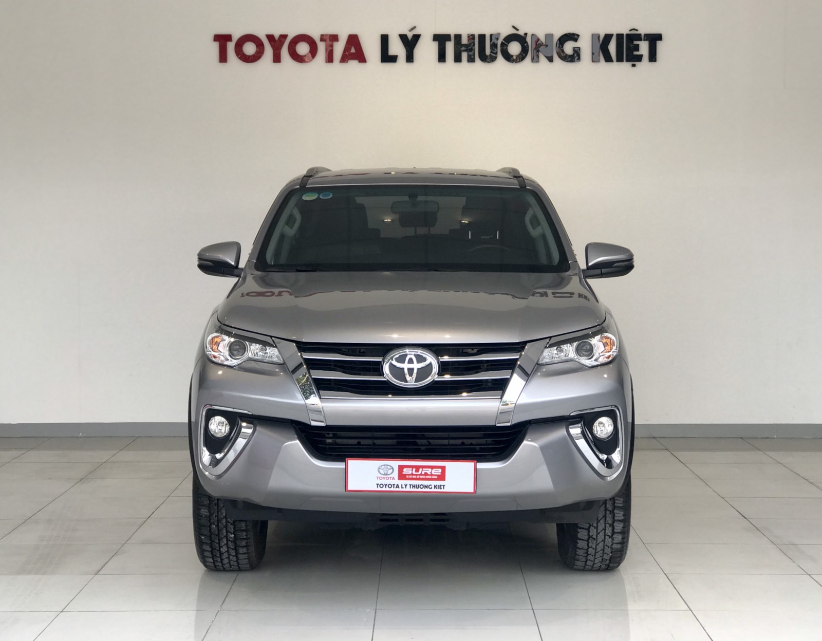 TOYOTA FORTUNER 2.7AT 4x2- 2019