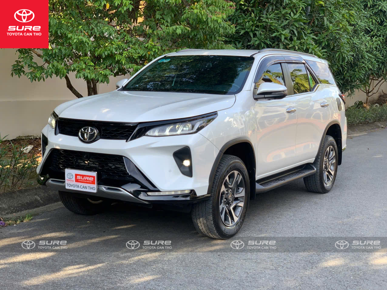 FORTUNER LEGENDER 2.4AT 4X2