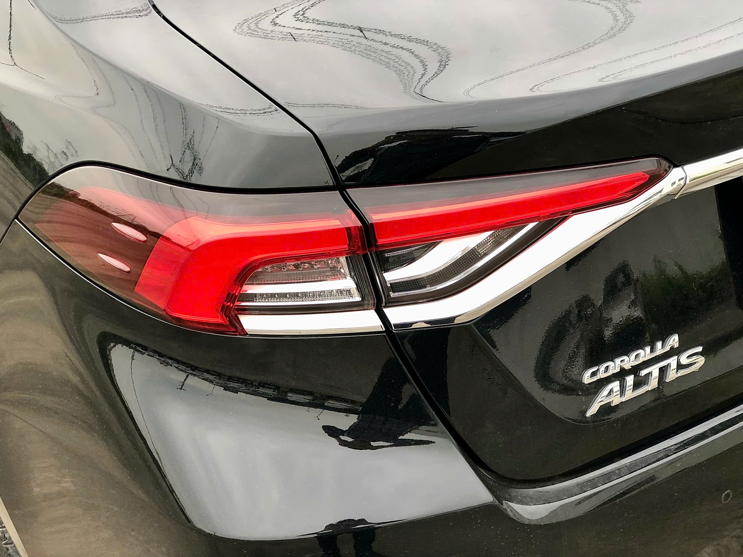 Corolla Altis 2.0V