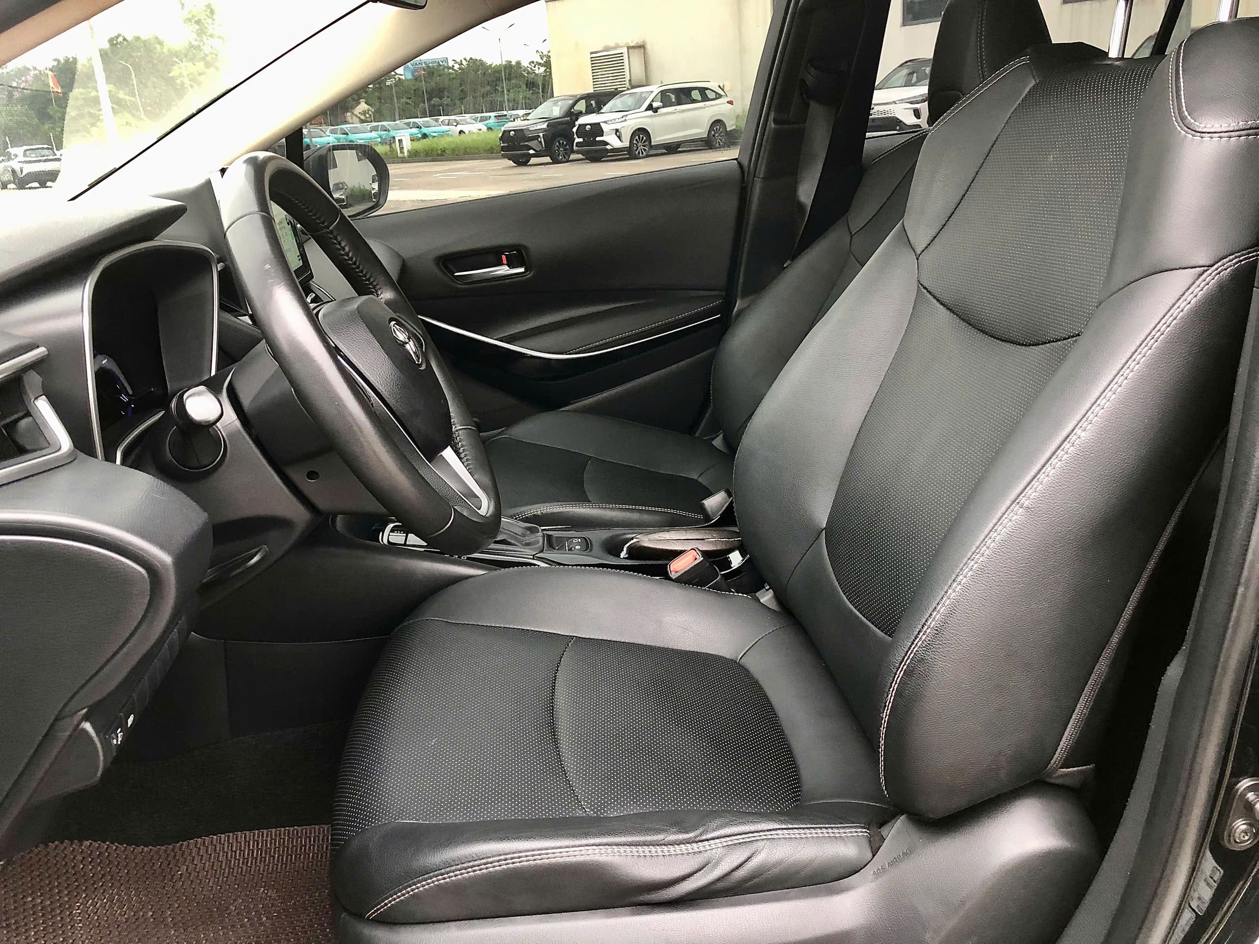 Corolla Altis 2.0V