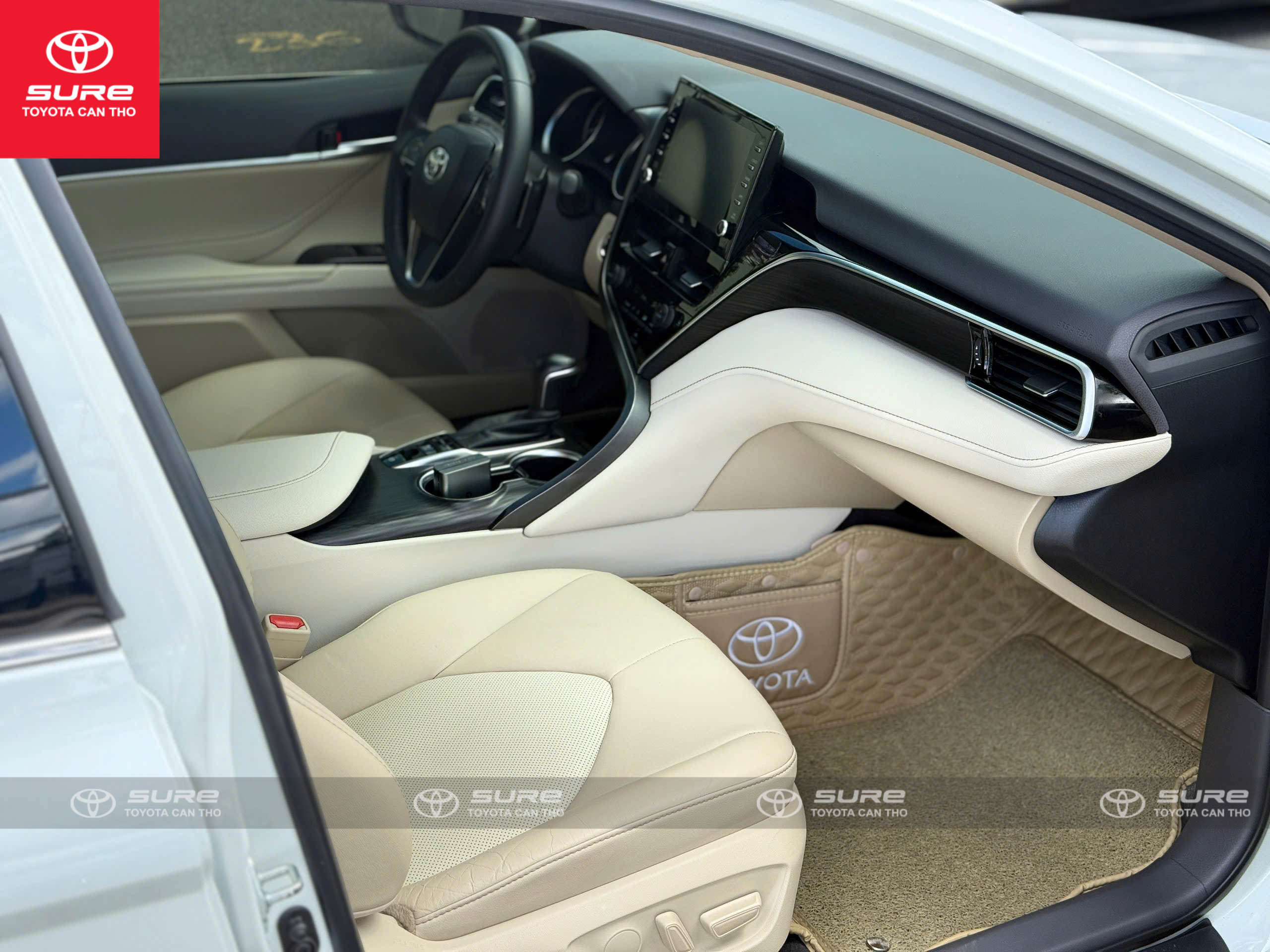 Camry 2.0Q
