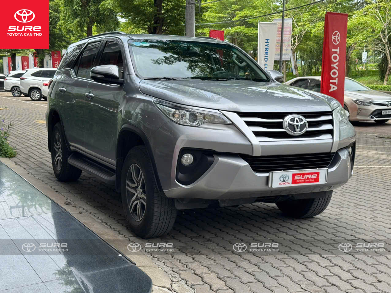 Fortuner 2.4AT 4X2