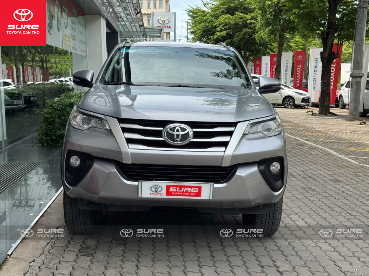 Fortuner 2.4AT 4X2