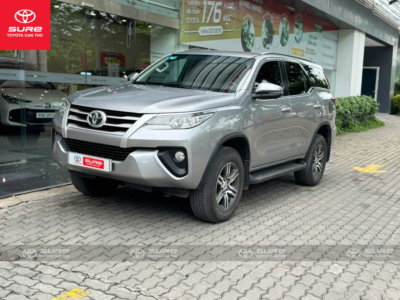 Fortuner 2.4AT 4X2