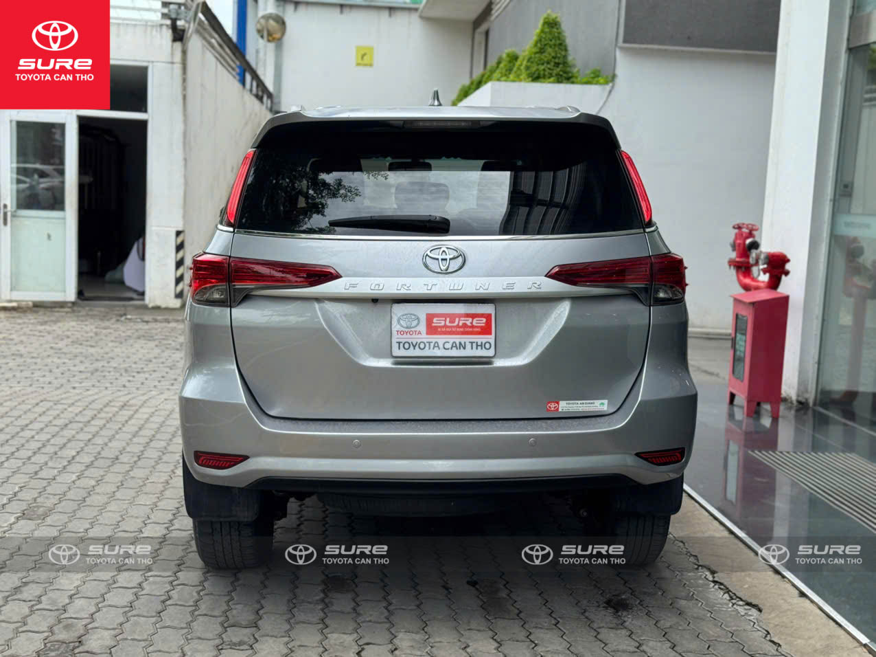 Fortuner 2.4AT 4X2