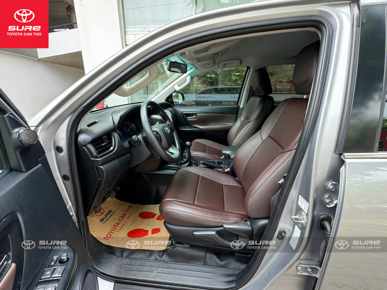 Fortuner 2.4AT 4X2
