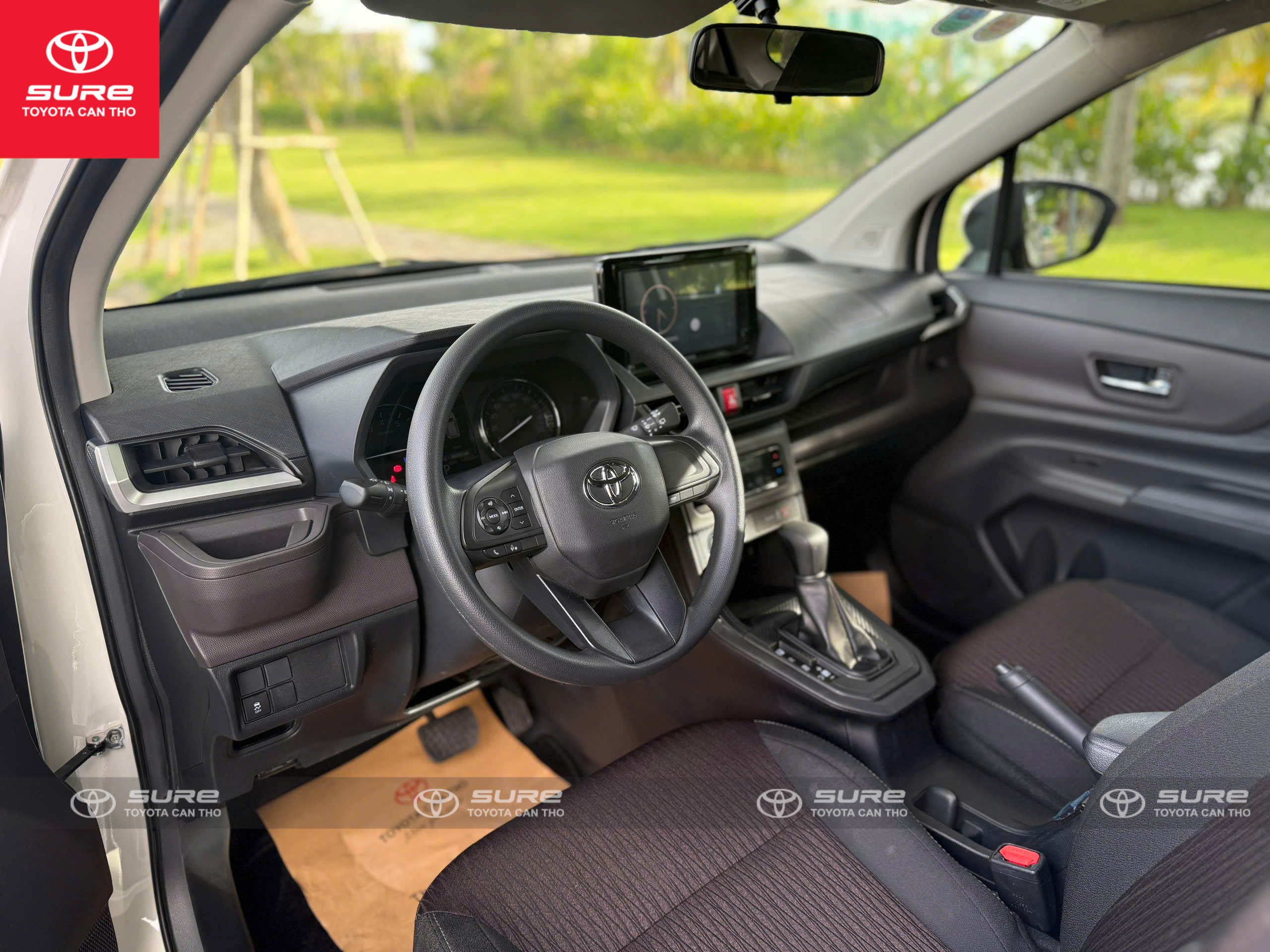 AVANZA PREMIO CVT