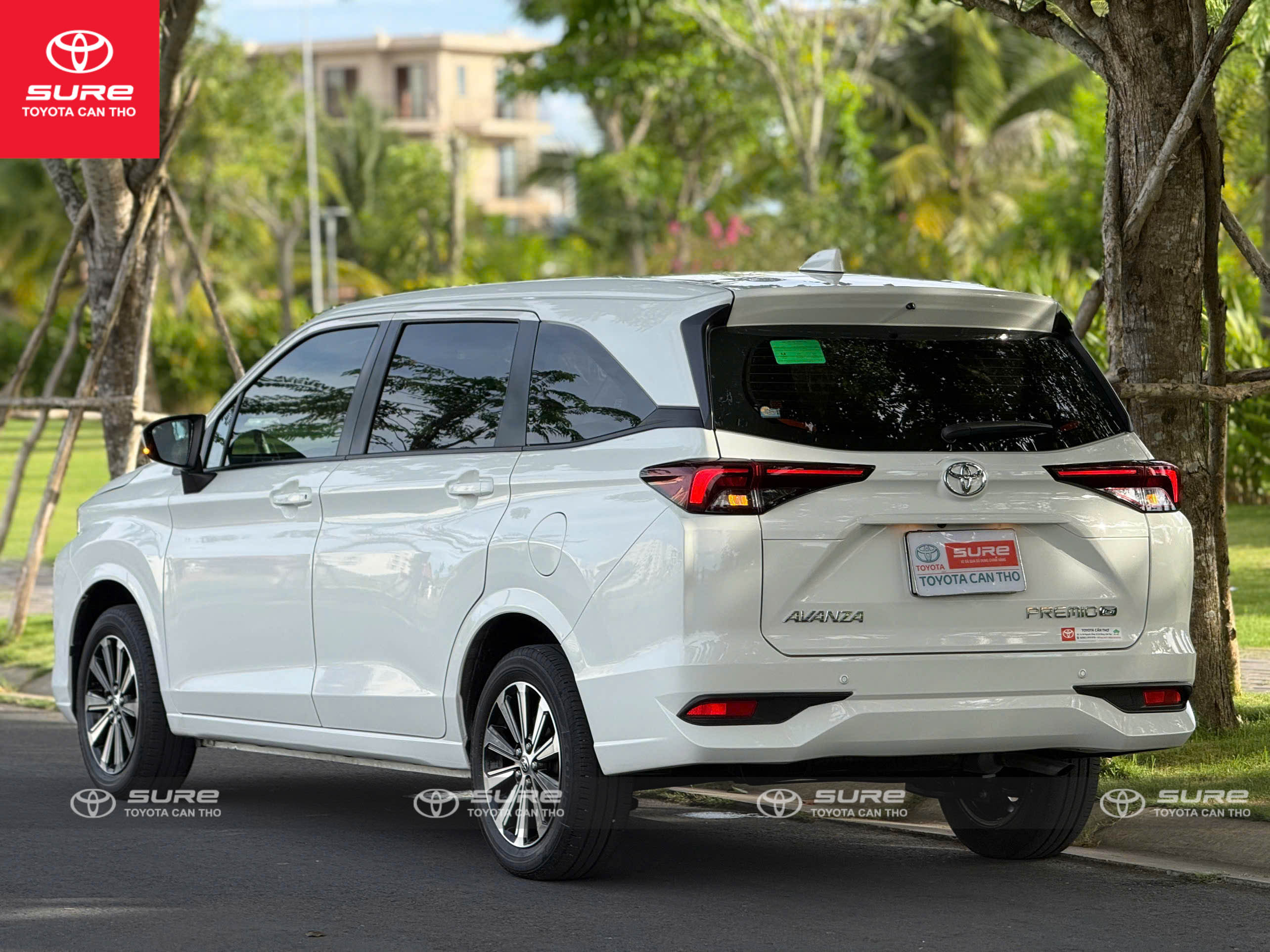 AVANZA PREMIO CVT