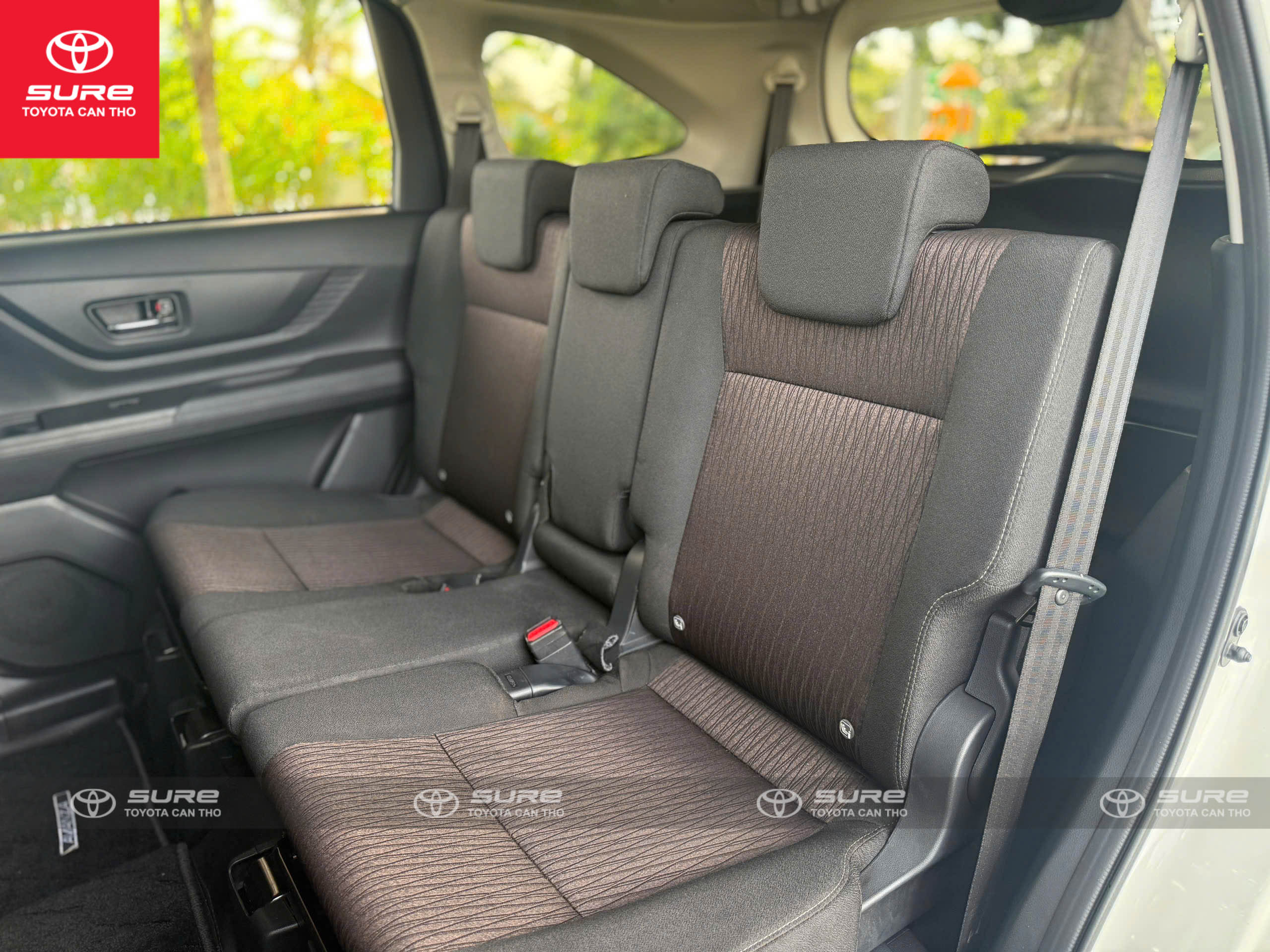 AVANZA PREMIO CVT