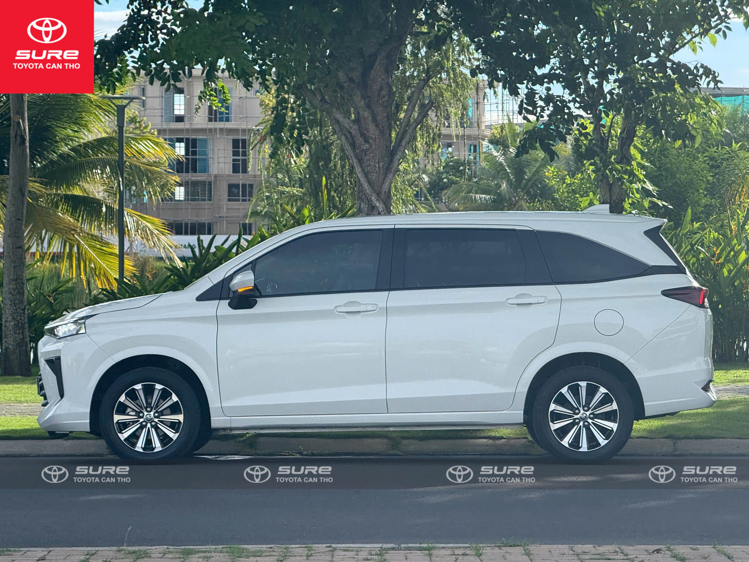 AVANZA PREMIO CVT