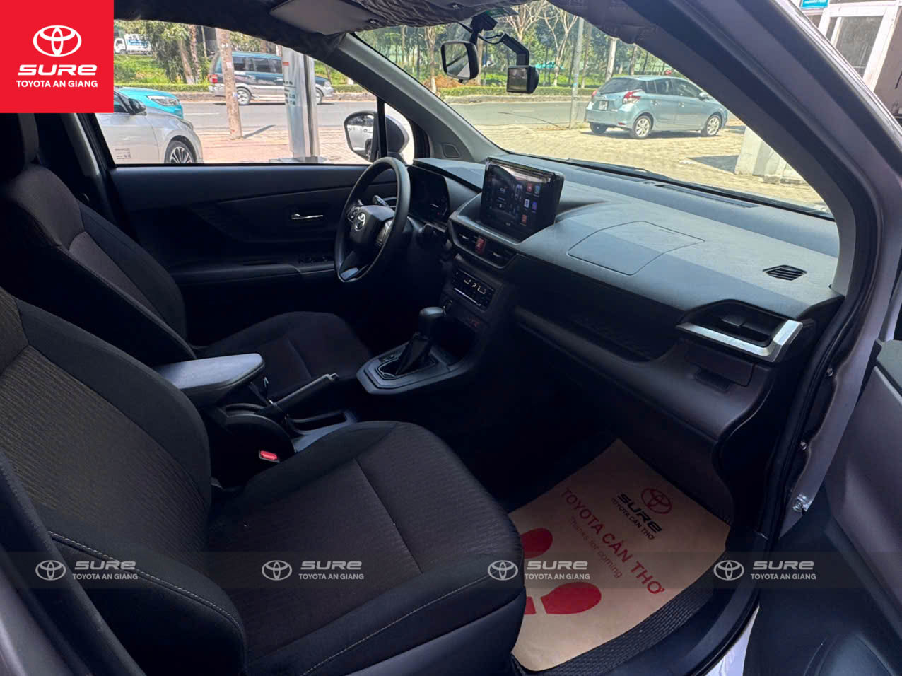 AVANZA PREMIO CVT