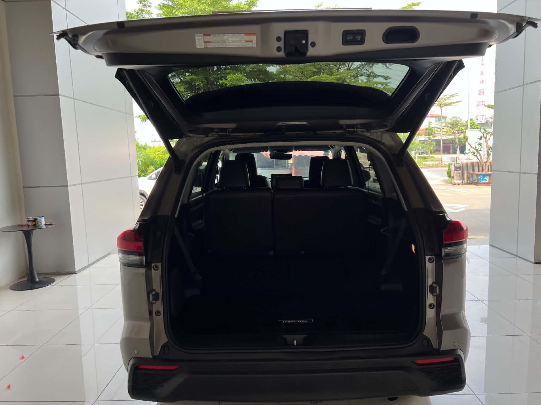 INNOVA CROSS 2.0V