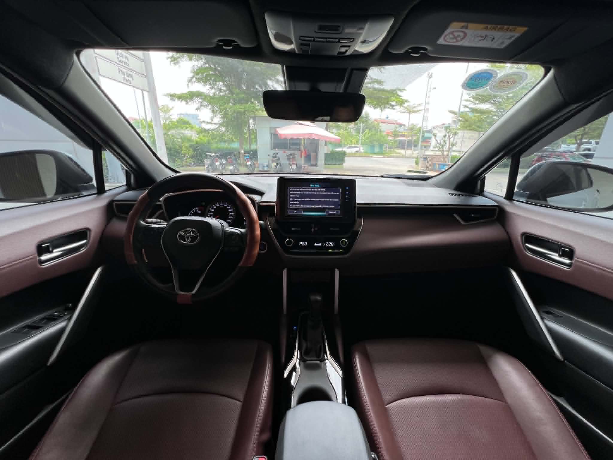 COROLLA CROSS 1.8V