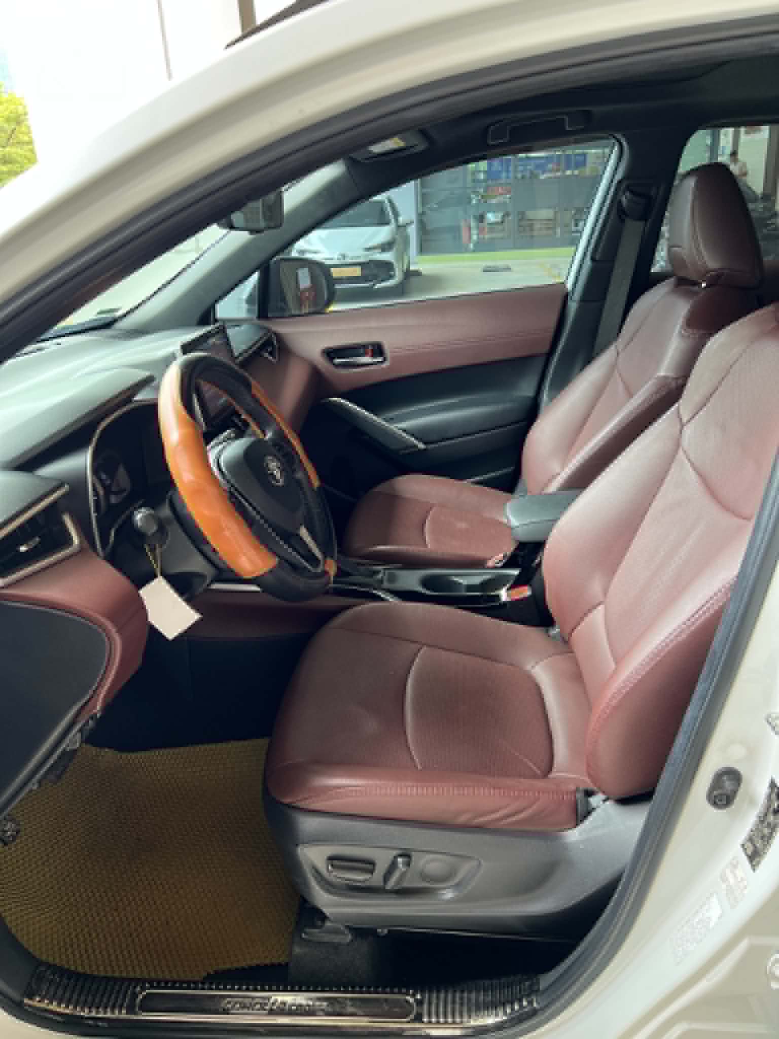 COROLLA CROSS 1.8V