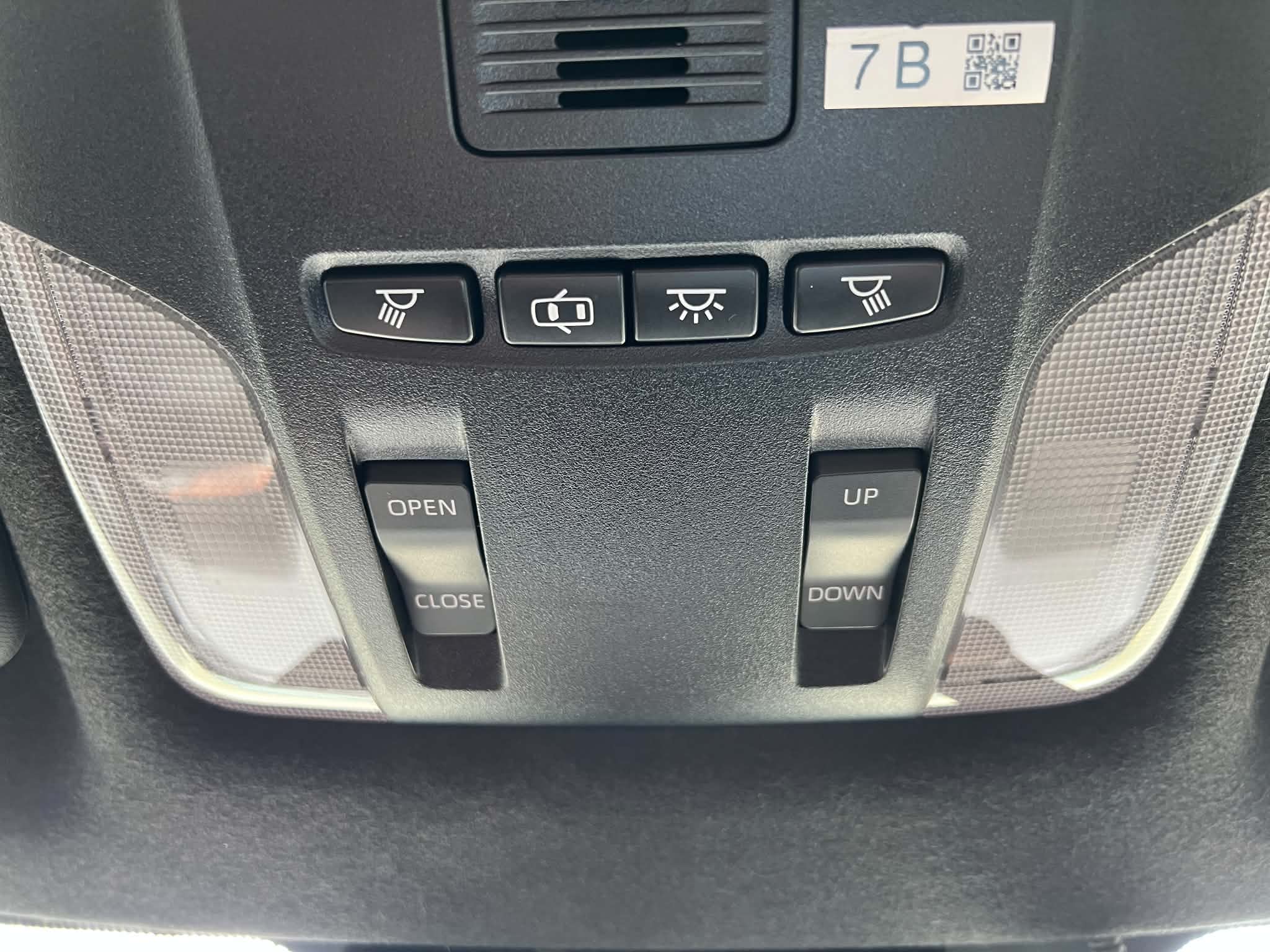 COROLLA CROSS 1.8V