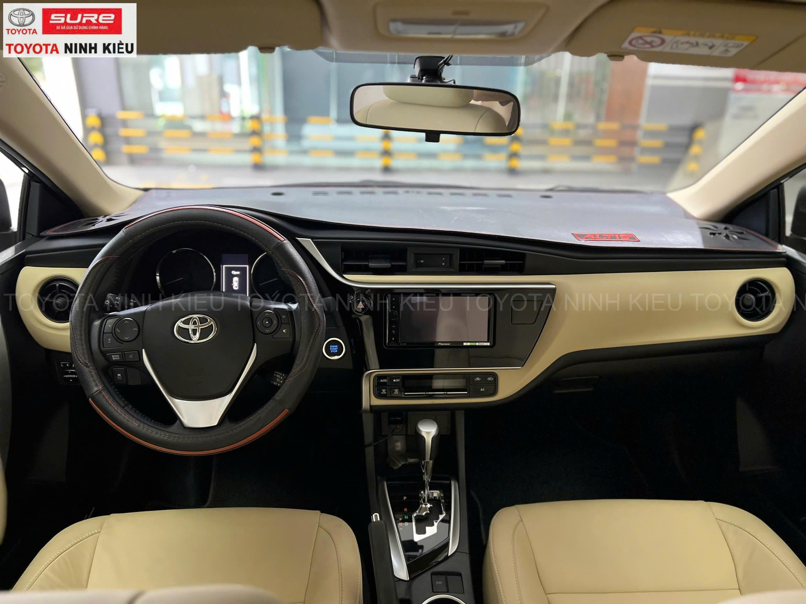 Corolla Altis 1.8E CVT
