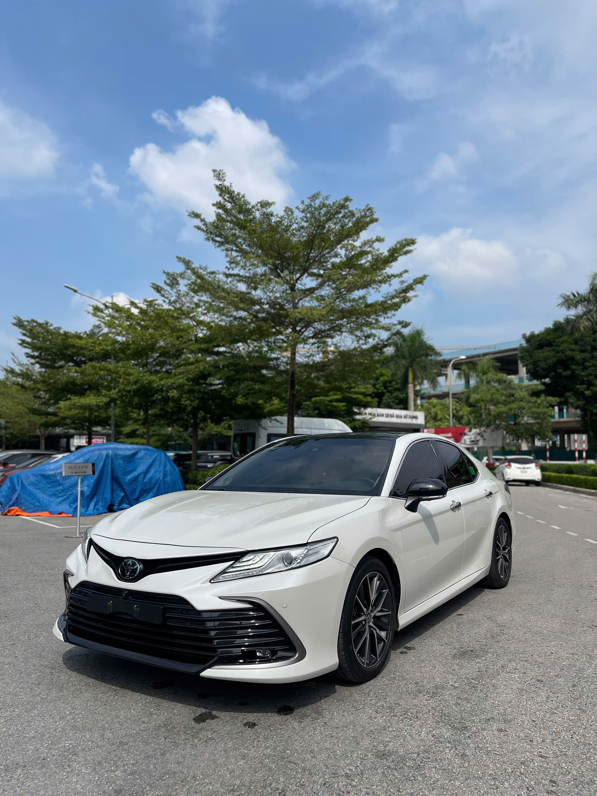 Camry 2.5Q